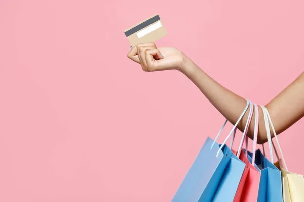 Compras modernas, pago sin contacto y descuentos durante la temporada de ventas —  Fotos de Stock