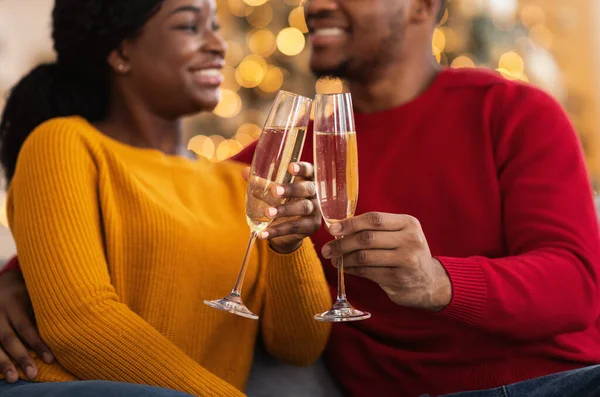 Célébrez le Nouvel An ensemble et la romance à la maison — Photo