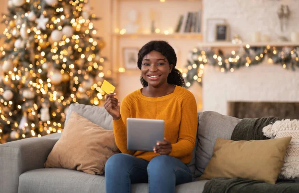 Seasonal sales and quick online shopping before holidays — Stock Photo, Image