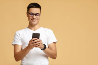 Akıllı telefonda sörf yapmak ya da internette blog yazmak