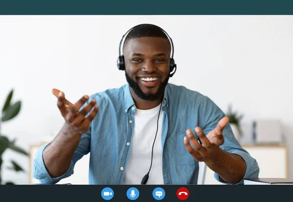 Web Conference. Happy Black Guy In Headset Making Video Call, Monitor Screenshot — Stock Photo, Image