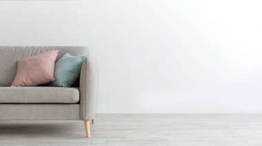 Çağdaş minimalist oturma odası ve modern tasarım.