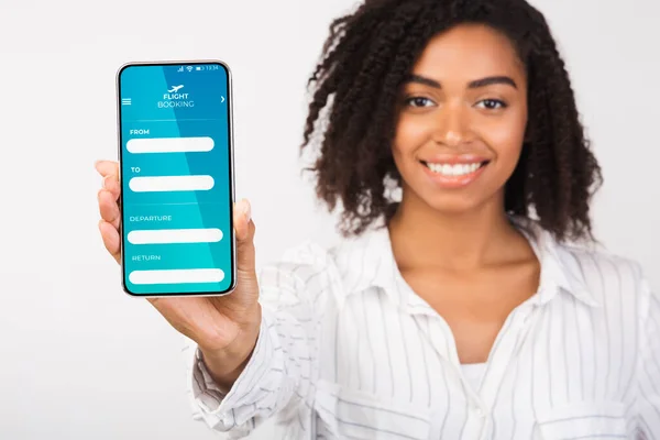Flight Booking App Opened On Smartphone In Black Female Hand, Colgrage — 스톡 사진