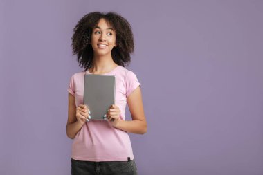 Çalışma ya da eğitim uzaktan kumandası, yaratma fikri, çevrimiçi satış ve harika teklif