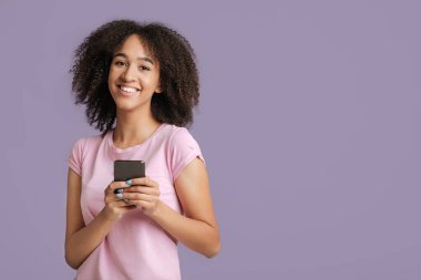 Modern iletişim, iyi reklam, sohbet ve online ilişkiler