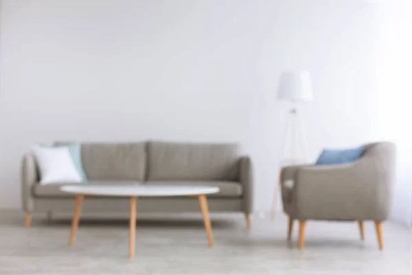 Foto borrada de escritório em casa e sala de estar em estilo de minimalismo — Fotografia de Stock