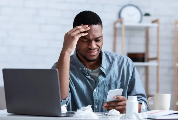 Sick Black Guy Having Headache And Fever At Work Indoor — Stock Photo, Image