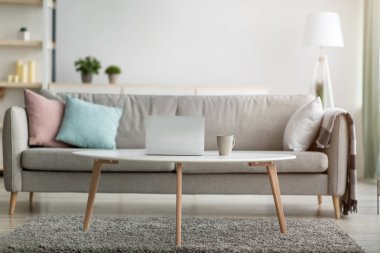 Uzak çalışma, modern iş, iç mekan ve konforlu yer hakkında blog