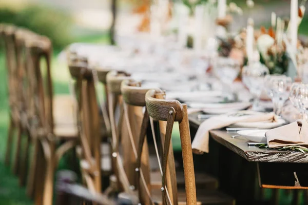 Boho und rustikale Outdoor-Hochzeit im Sommer, Ehe Interior Blog und Catering-Agentur — Stockfoto