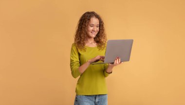 Uzaktan eğitim, evde eğitim, çevrimiçi kurslar ve webinar