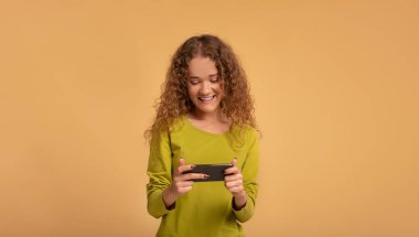 Modern technology, good offer, new app, video and positive human emotions