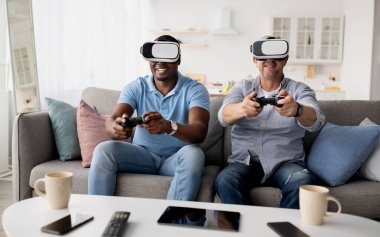 Ev eğlencesi için modern aletler, sanal gerçeklik simülasyonu için teknoloji