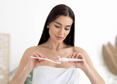 Ağız bakımı, günlük diş bakımı ve sabah hijyeni.