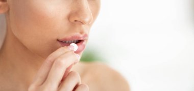 İlaçlar, vitaminler, antidepresanlar, evde sağlık ve güzellik hizmetleri için ağrı kesiciler