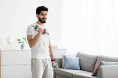 Covid-19 karantina ve boş zaman aktiviteleri, spor ve evde sağlıklı yaşam tarzı için egzersiz