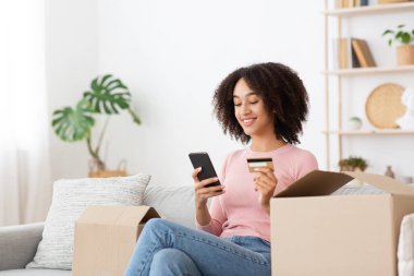 Covid-19 karantinasında ve satış sezonunda online alışverişte.