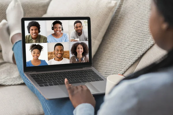 Family online conference, chat with friends, meeting remotely and self-isolation at home — Stock Photo, Image