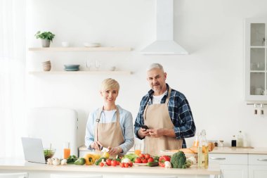 Yemek blogcusu, aşçılık dersi, covid-19 karantinasından kendini soyutlama