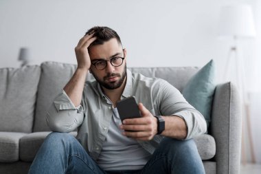 Hata gönderme, kötü haber, ilişkilerden kaynaklanan stres ve kalp kırıklığı