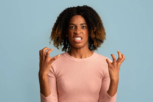 Portrait Of Angry African American Woman Looking AT Camera With Rage — Fotografia de Stock