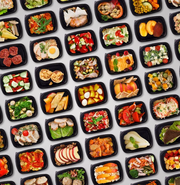 Egészséges ételek kiszállítása. Különböző ízletes ételek készlete Vigye el a konténereket — Stock Fotó