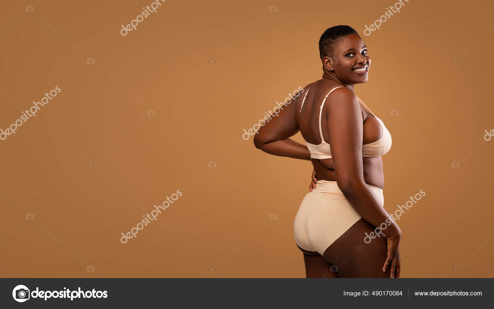 Curvy Woman Standing in Profile. Stock Photo - Image of confident