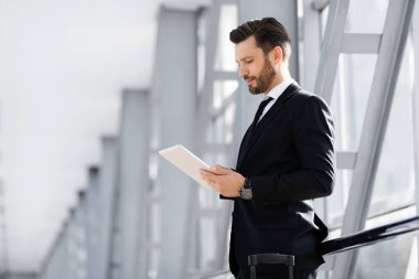 Havaalanında dijital tabletle başarılı girişimci