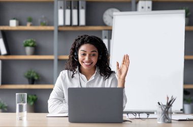 Video çağrısı, toplantı, evde çalışma, uzaktan ders, covid-19 salgını