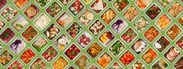 Diverse Prepared Tasty Meals In Foil Containers Flat Lay Over Green Background — Stock Photo, Image