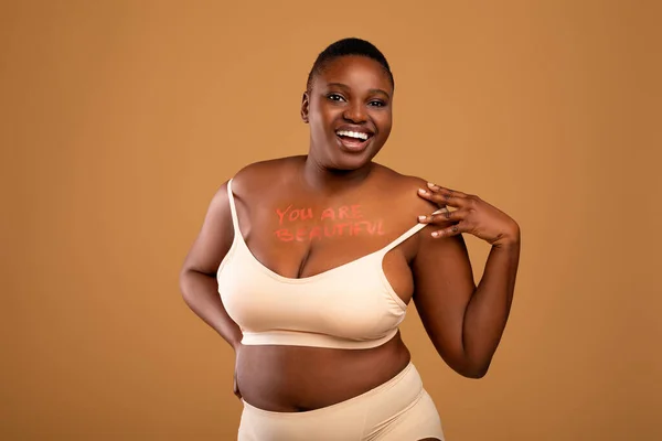 Portrait Of Curvy Smiling Black Woman In Underwear Posing — Stock Photo, Image
