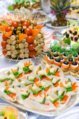 Catering büfe - farklı hafif bir aperatif ve sandviç