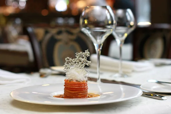 Vegetarian creative food in luxurious restaurant interior — Stock Photo, Image