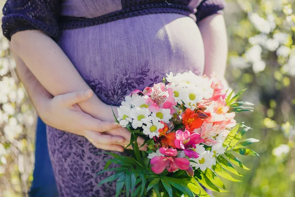Hamile kadın oryantal portre — Stok fotoğraf