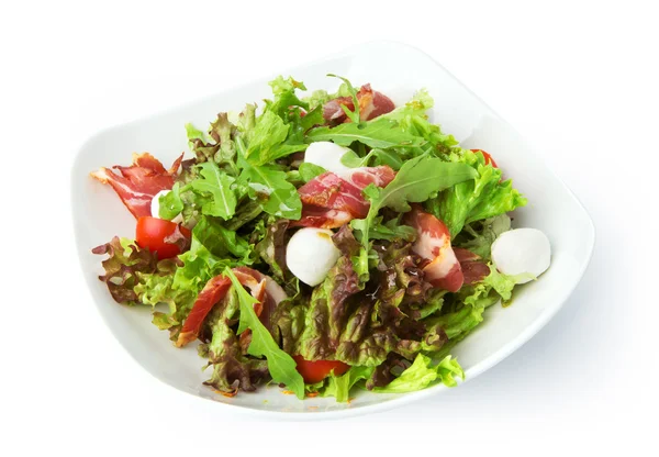 Restaurant Essen isoliert - Salat mit Schinken Marmelade und Mozzarella — Stockfoto