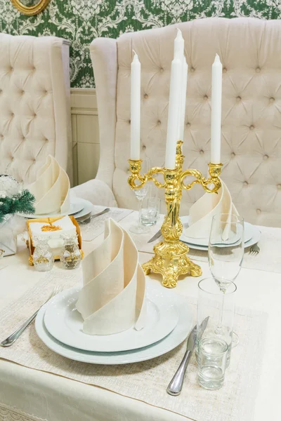 Beautifully organized event - served banquet table closeup — Stock Photo, Image