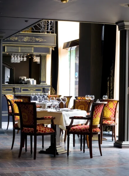 Intérieur du restaurant luxueux — Photo