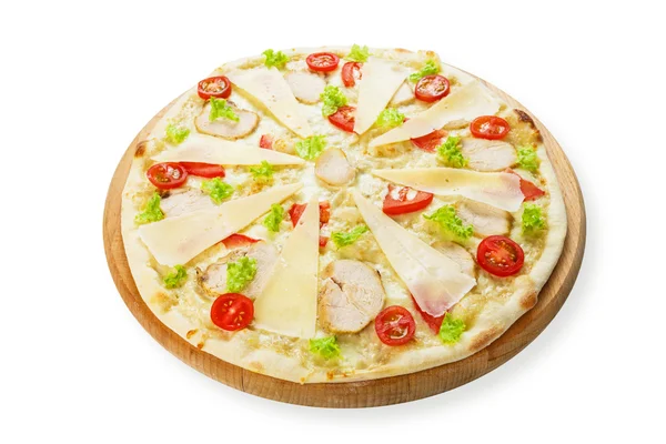 Delicious pizza with chicken - Caesar style — Stock Photo, Image