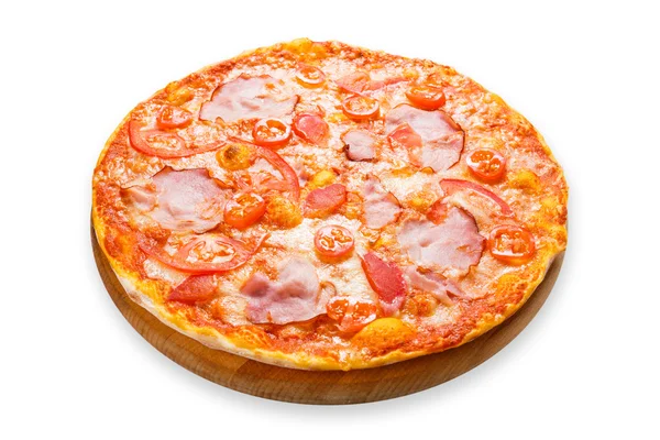 Deliziosa pizza con pancetta e pomodoro ciliegia — Foto Stock