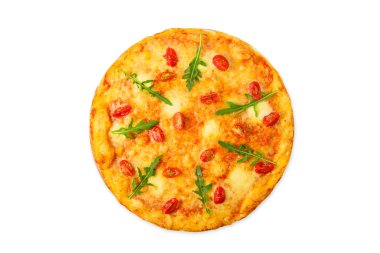 Kiraz domates, mozzarella ve taze arugu lezzetli pizza