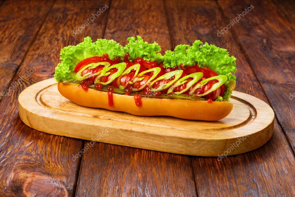 хот дог бульдог отзывы. домашний хот дог в булке в руках. хот-дог мексикано-дог. хот дог с майонезом. французский хот дог с сосиской.