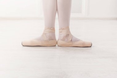 Balerin bacaklar pointe, bale dansçısı kavramı arka plan yerine