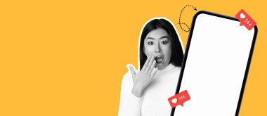 Şaşırmış bir ifadeye sahip bir kadın büyük bir telefon ekranının yanında duruyor. Arka plan canlı sarı, canlı bir hava yaratıyor. Sosyal medya tepkileri sahnelere dinamik hisler katıyor.