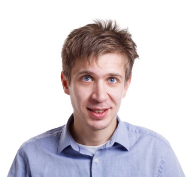 Olumlu duygu. Neşeli man gülüyor beyaz izole arka plan, stüdyo çekim, kopya alanı