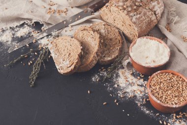 Fırın arka plan, siyah çavdar ekmeği. Unu ve tahıl kopya alanı ile