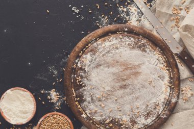 Arka plan pişirme, gemide ihbarı un. Ekmek pasta ve evde ekmek yapma kavramı. Kopya alanı