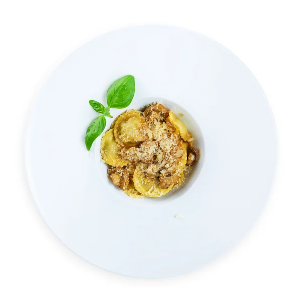 Hagyományos olasz ételeket gombás ravioli — Stock Fotó