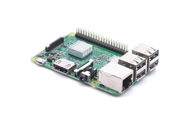 Ahududu Pi tahta modeli 3B. Mini bilgisayar kartı, kişisel projeler ve endüstriyel uygulamalar için pcb baskılı devre kartı, çoğu Linux işletim sistemini çalıştırıyor.