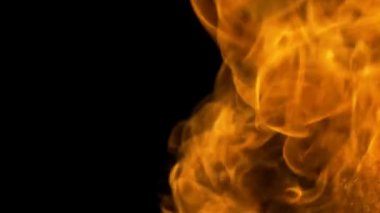 alev, ateş, ateş geçişi, siyah arkaplan, parıltı, sıcaklık, kıvılcımlar, kıvılcımlar.