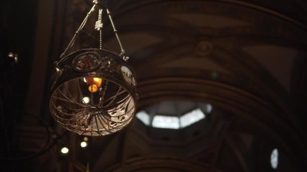 Chandelier Temple Apostles Spain — Stock Video