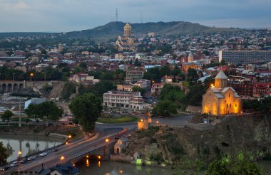 Tbilissi yaz akşamı